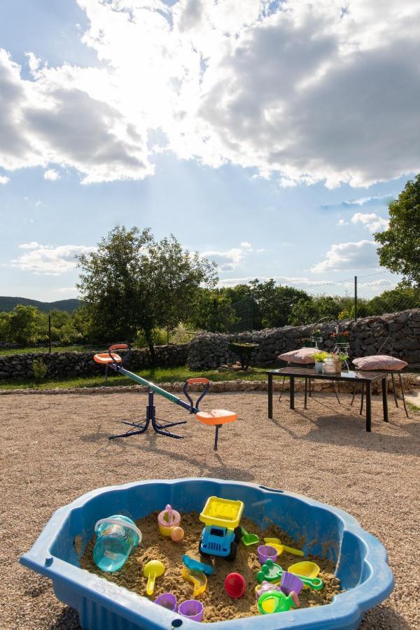 Holiday Home Sego With Private Pool Veliki Brocanac Экстерьер фото