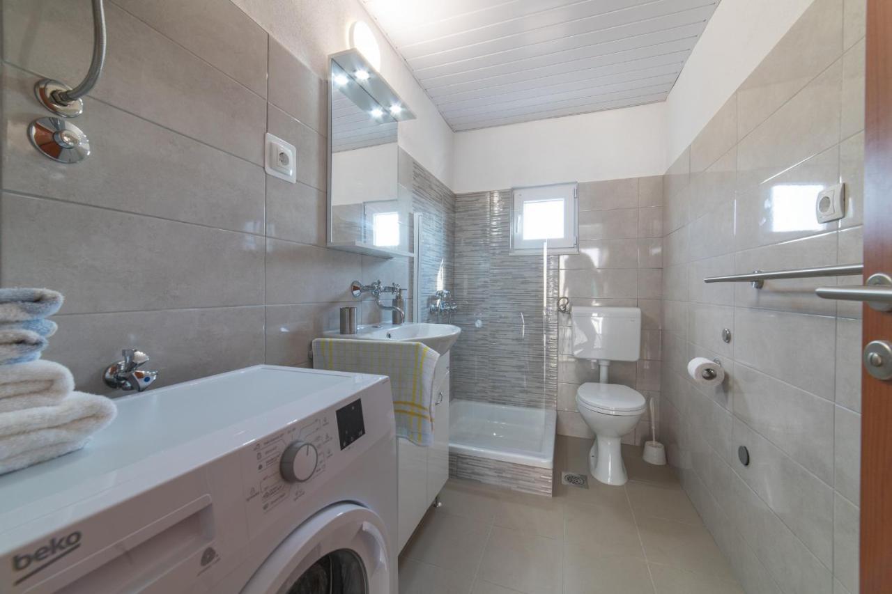Holiday Home Sego With Private Pool Veliki Brocanac Экстерьер фото